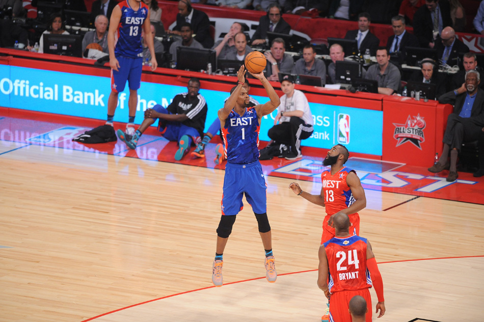 凯里欧文全明星战靴图片集合凯里欧文全明星战