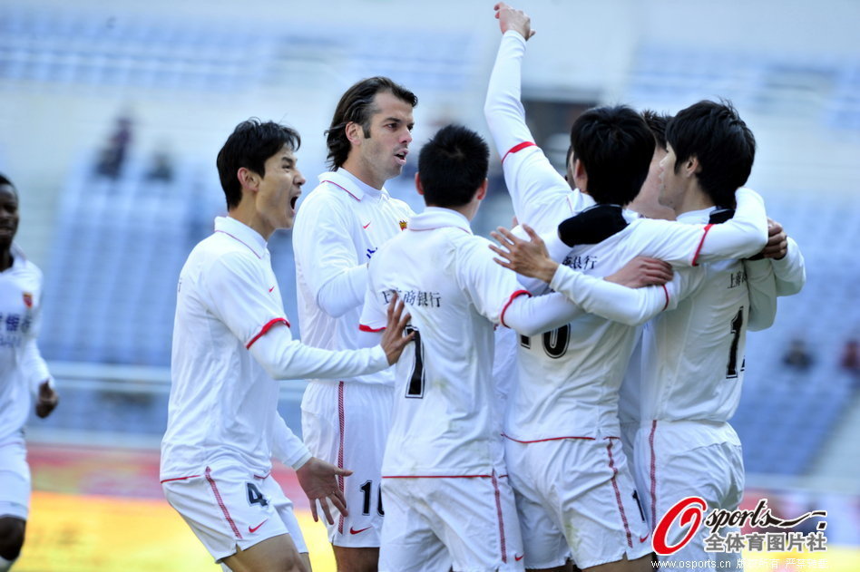 3比0击败浙江队，海港队仍领跑中超积分榜