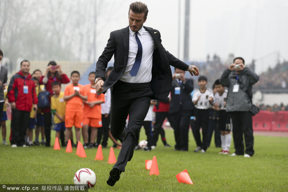 有些戲劇性！鵜鶘最后一攻墨菲三分不中 奎因再三分三不沾