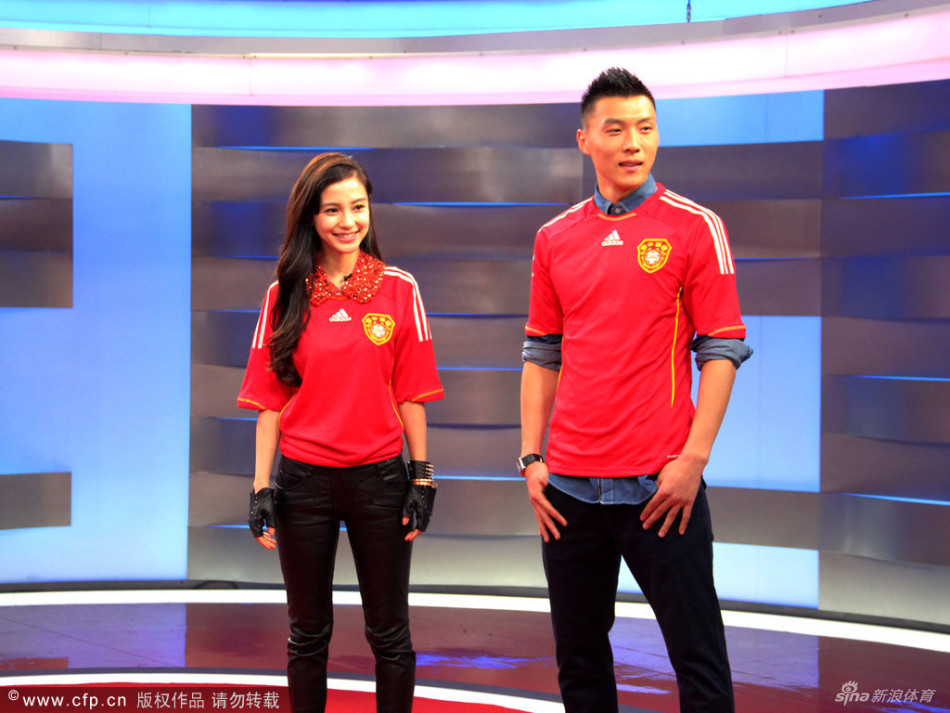 英格拉姆22分5助 NBA猛龍121