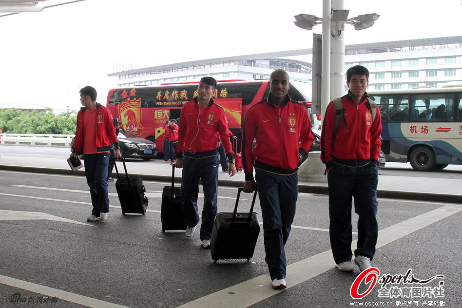 [流言板]火箭、勇士今日NBA杯皆輸球，最后一場小組賽兩隊將直接對話