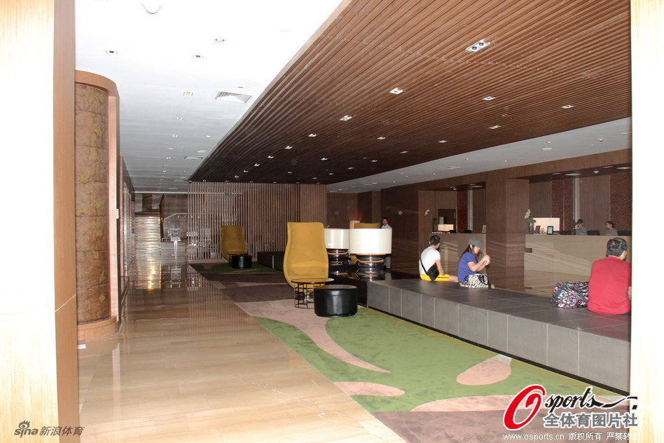 休赛期被交易换科林斯！船记：快船球迷没意识到鲍威尔的重要性