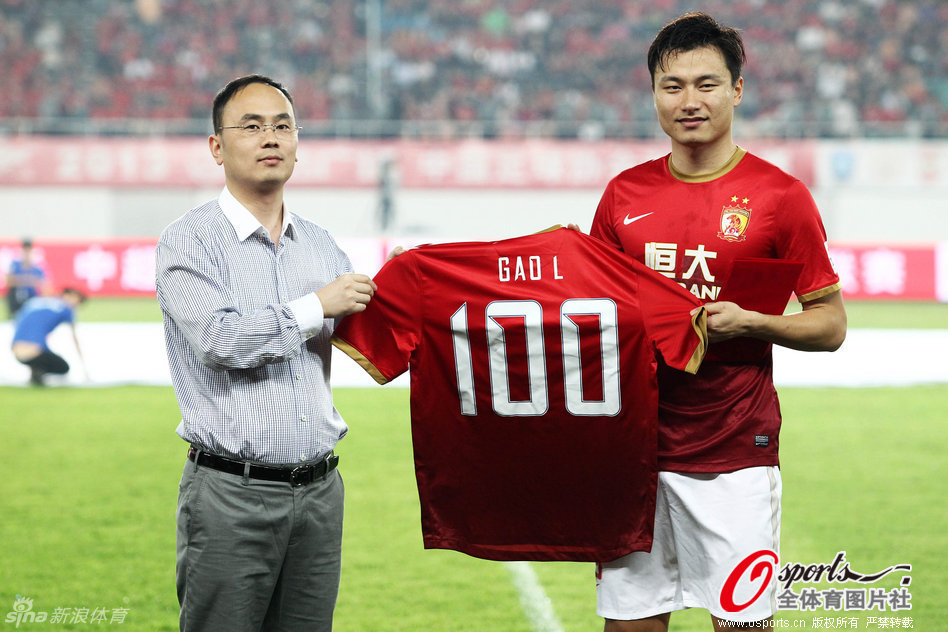 [流言板]主持小钰晒日常照：每天都在到处窜着打工