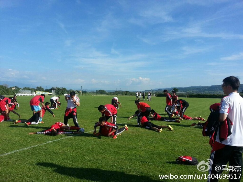 改10分鐘制，咪咕轉播從商業角度講能否向籃協索賠版權費？