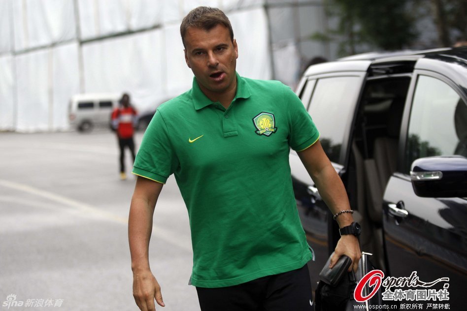 马德兴：海港球迷很少高调只默默跟随，没招惹任何一方更不树敌