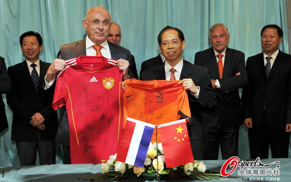 体操世锦赛｜张清颖首夺世锦赛奖牌