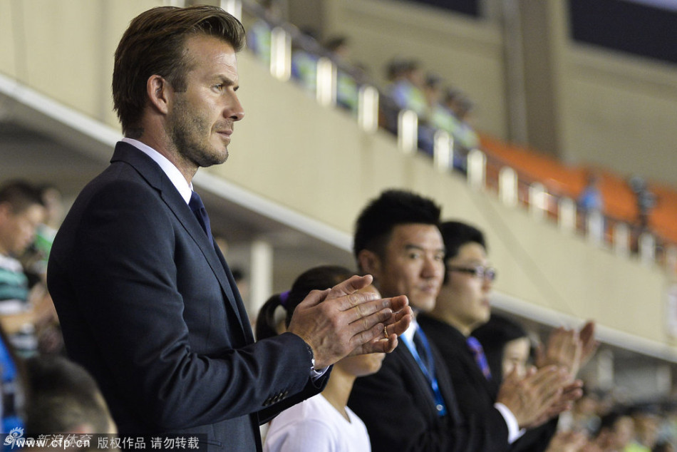 德媒：于帕梅卡诺认为自己最近表现很好，值得一份高额签字费