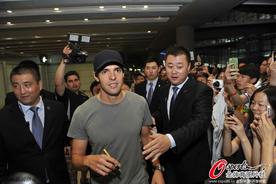 申花队1比0赢球 今年中超争冠战又是上海德比