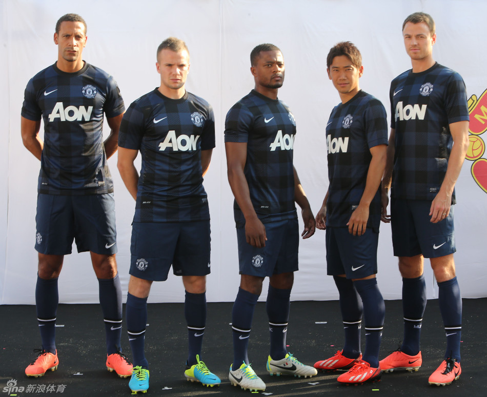 日本球迷版球衣图片