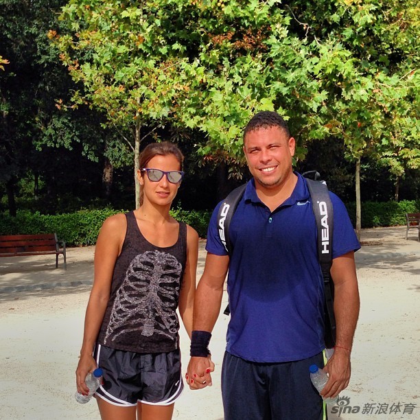 罗纳尔多女友私房照