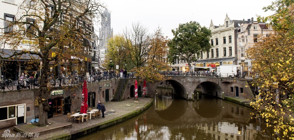 四川人口有多少_荷兰有多少人口和城市