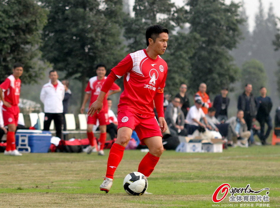 [流言板]杜蘭特全場出戰35分鐘，14中5得到13分7板2助攻2搶斷1蓋帽