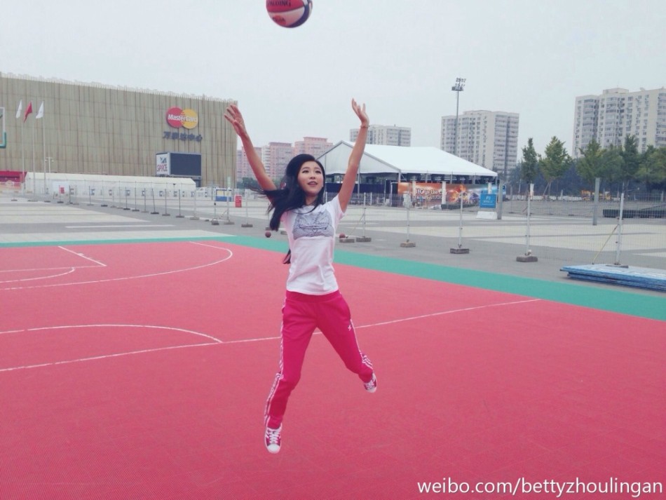美女篮球主播周玲安_高清图集_新浪网