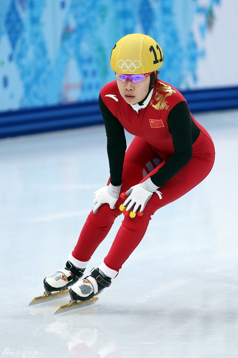索契冬奥会短道速滑女子1500米决赛,中国选手周洋获得1500米冠军
