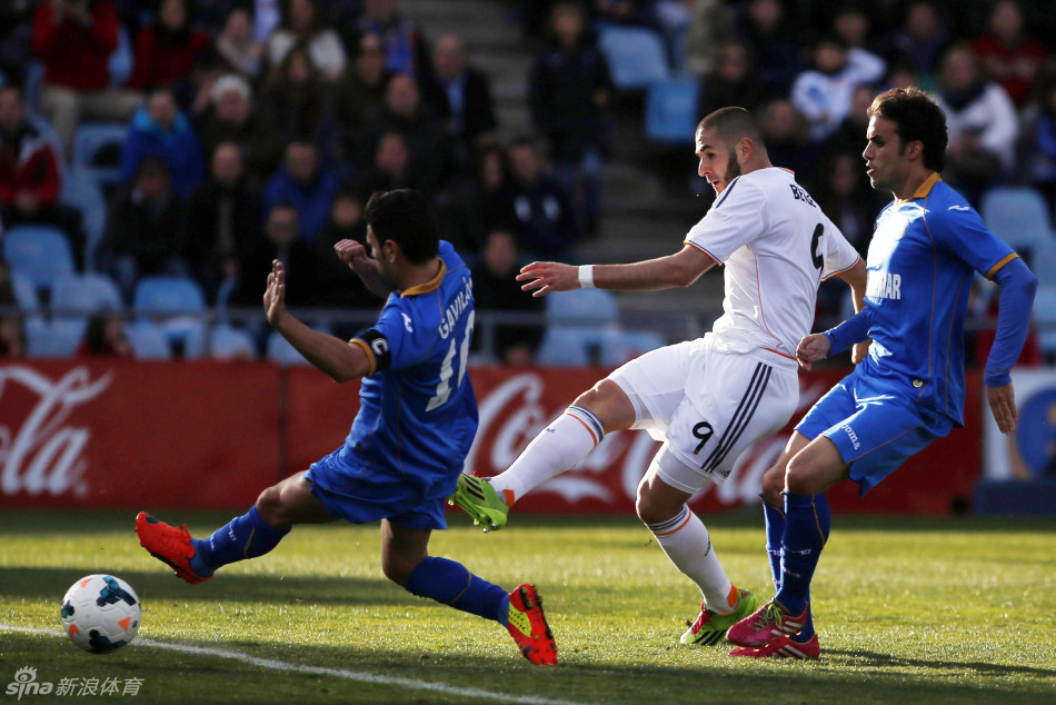 皇马巴萨最大比分图片