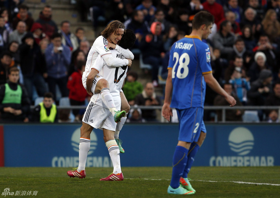 皇马巴萨最大比分图片