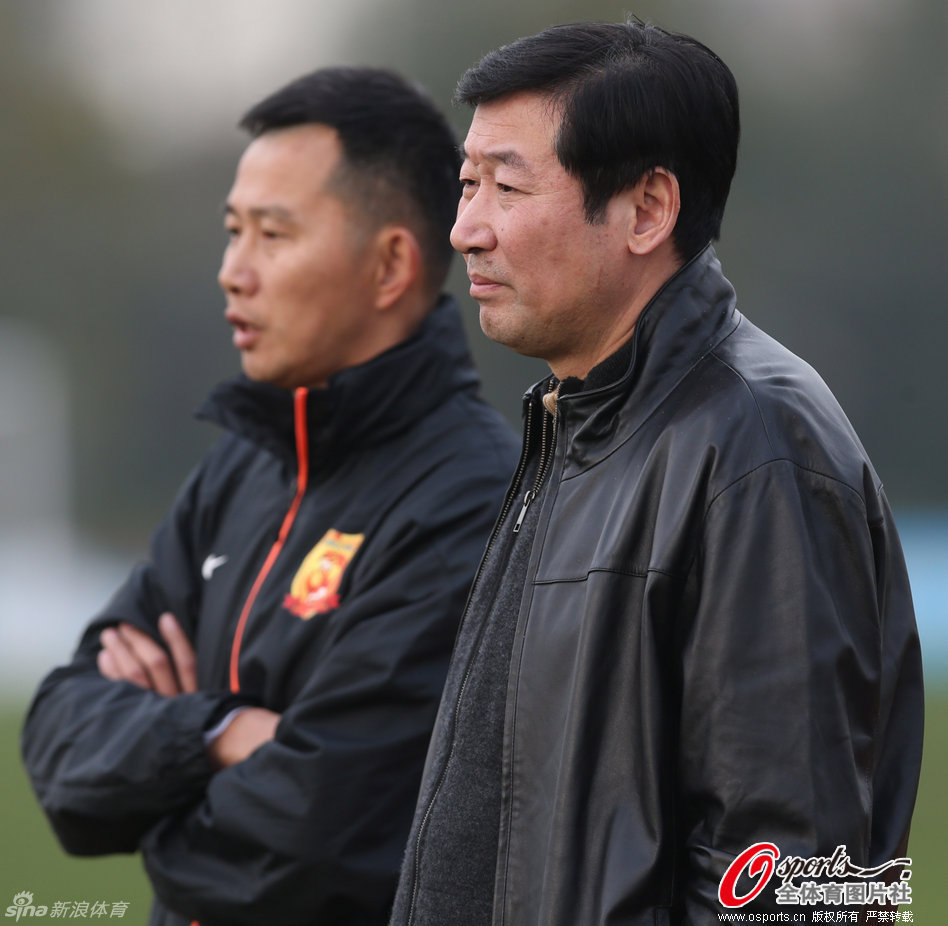 武汉卓尔训练新老总督训_高清图集_新浪网