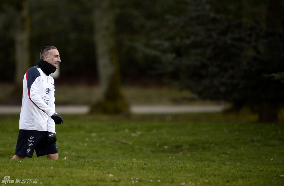 球迷皇帝罗西-乐鱼app(leyu)官方网站-乐鱼官网