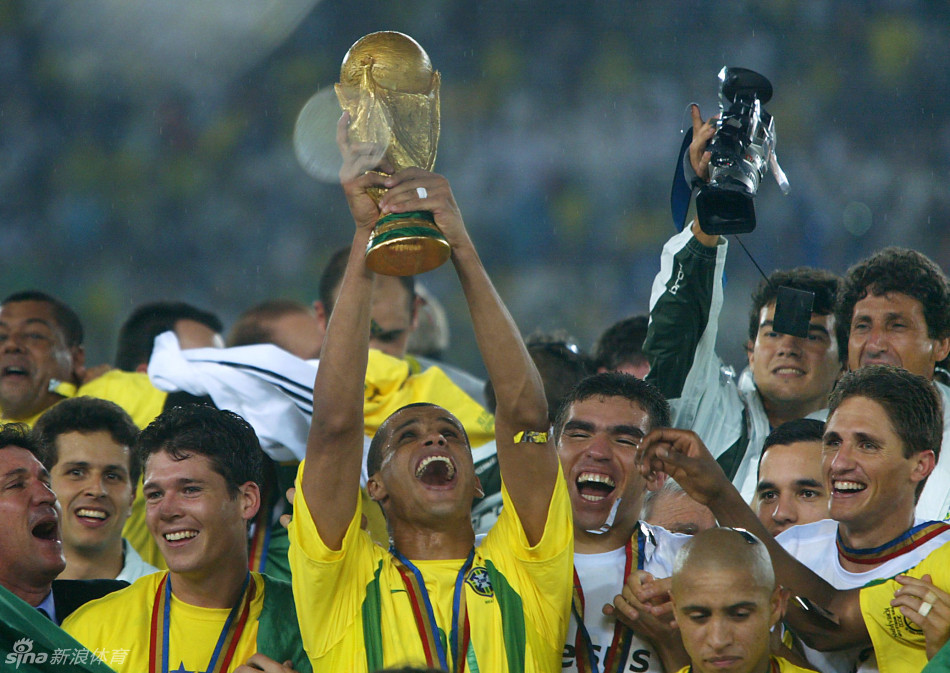 美女校园购物-乐鱼app(leyu)官方网站-乐鱼官网