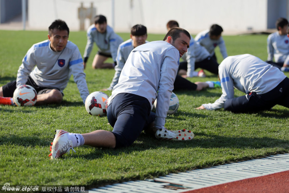 一到09大賽，董割就演這出，萬項這出戲都重映多少次了？