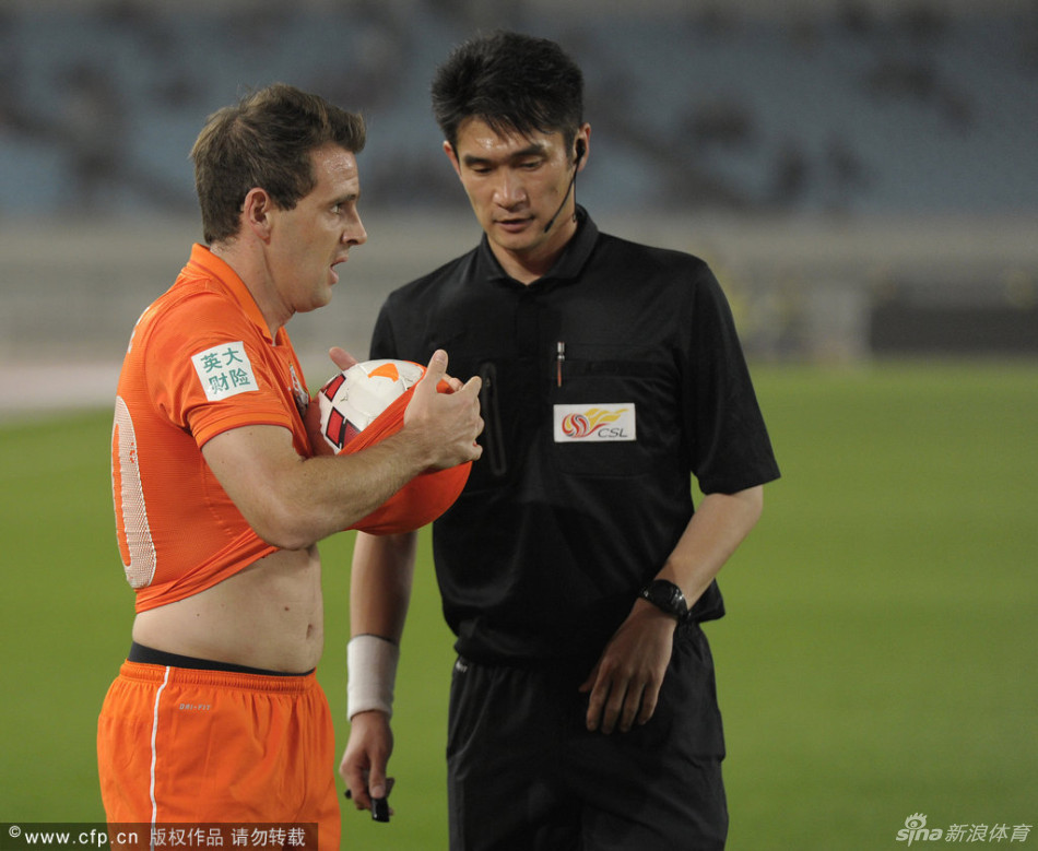 蒙蒂略与裁判交流_中搜论坛_东西南北中、搜