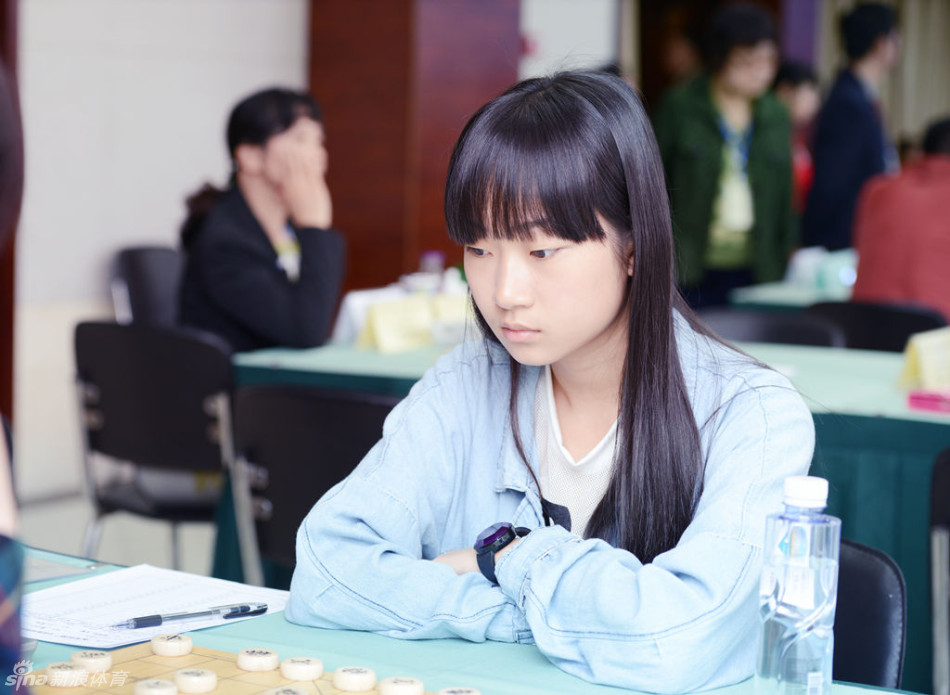 象棋团体赛44女将_高清图集_新浪网