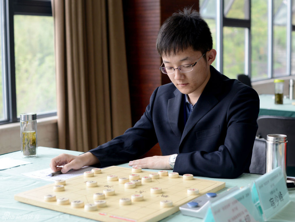 象棋团体赛男棋手_高清图集_新浪网