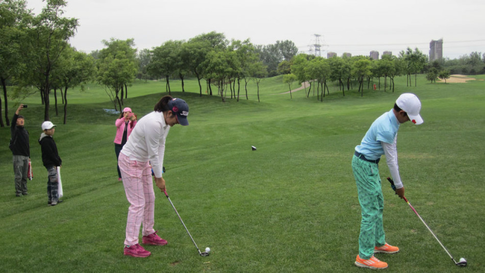 家庭自办亲子高尔夫赛 -- 佛山E家|佛山信息网|