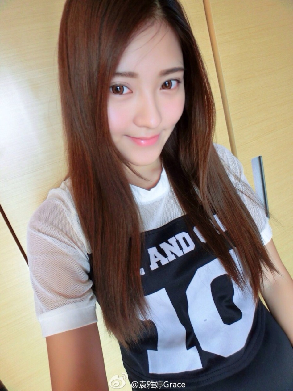 张稀哲90后嫩模女友美照 -- 佛山E家|佛山信息网|顺德信息网|第一综合信息门户网-FSEHOME.COM