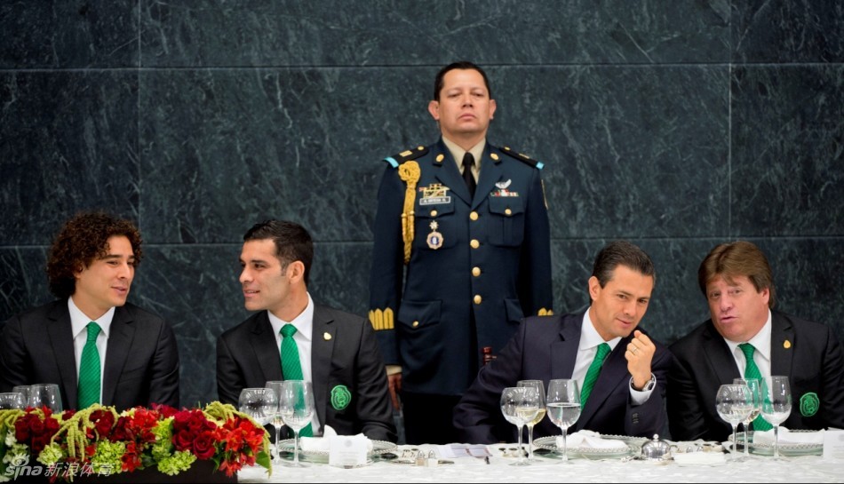 墨西哥总统接见国家队