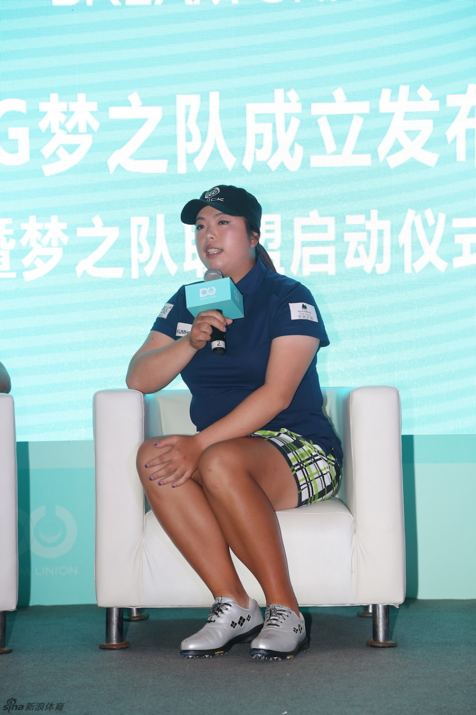 IMG梦之队成立发布会正式启动瞬间，现场灯光璀璨，寓意着中国高尔夫光明的前景