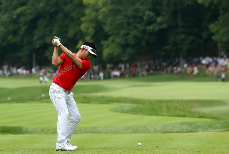 小麦麦克罗伊充满动能与平衡的经典上杆姿态,这是属于新时代的力量美学。