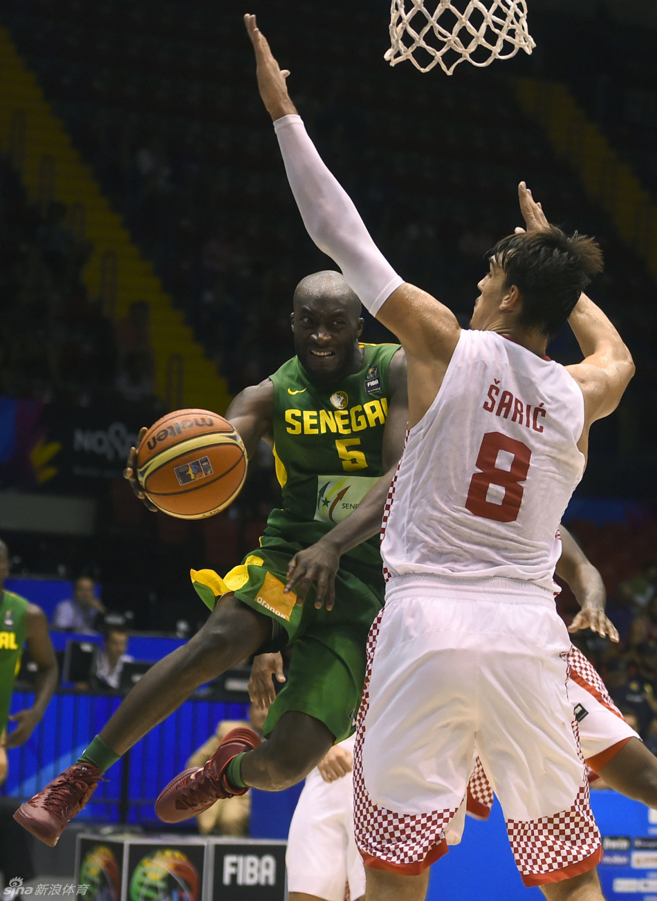 男篮世界杯第三日集锦