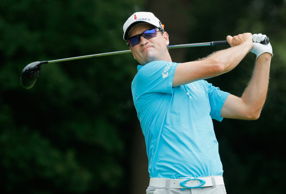 传奇开球礼：阿诺德·帕尔默、加里·普莱尔与杰克·尼克劳斯三位高球巨匠并肩而立，为大师赛拉开帷幕，现场观众掌声雷动，向历史致敬。