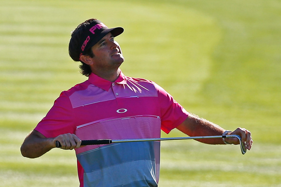 夺冠后的科普卡面向观众席高举双臂,与现场无数球迷分享美巡赛首冠的无上喜悦。