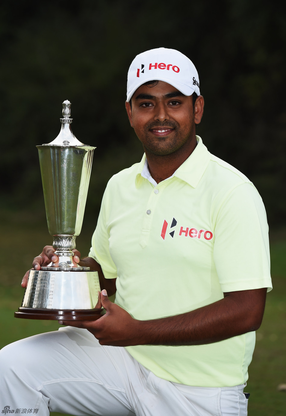 拉西里稳健收杆，完成决赛轮最后一击，姿态从容自信。