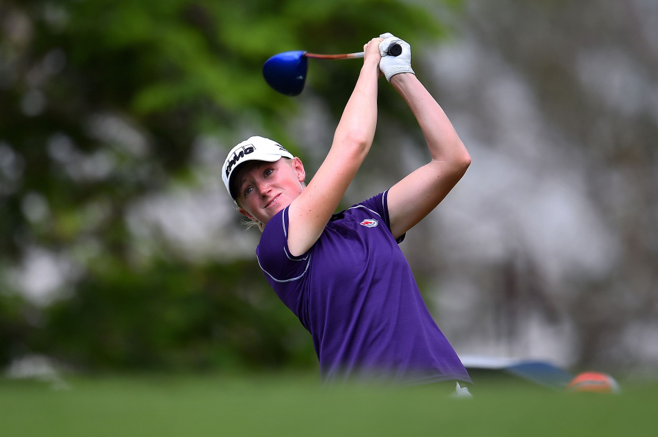 冯珊珊在比赛中送杆动作舒展而完整，展现了教科书般的技术稳定性