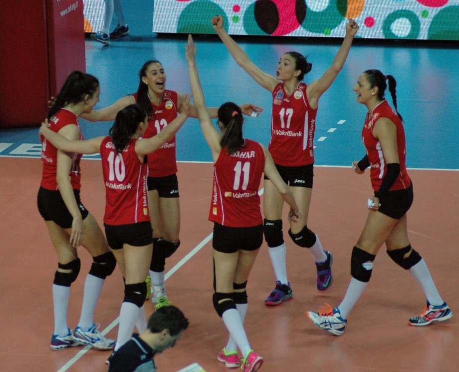 土甲特拉布宗0-3瓦基弗