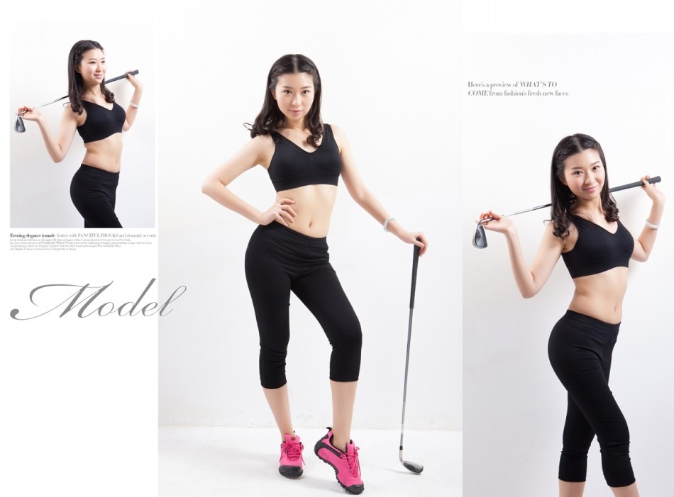 杨紫烨导演在奥斯卡红毯上优雅挥手，黑色礼服上的红丝带格外醒目，象征着她对公益事业的坚定承诺。