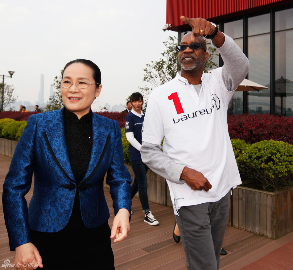 {上海副市长}.