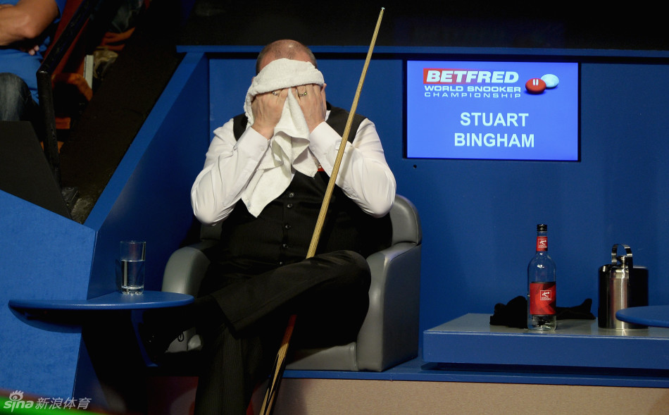 北京时间5月4日，斯诺克世锦赛决赛，宾汉姆18-15胜墨菲封王，获得排名赛第三冠。
