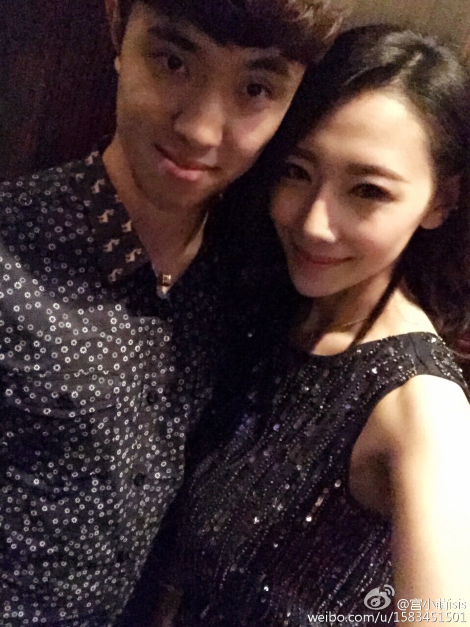 李建滨娇妻性感私照
