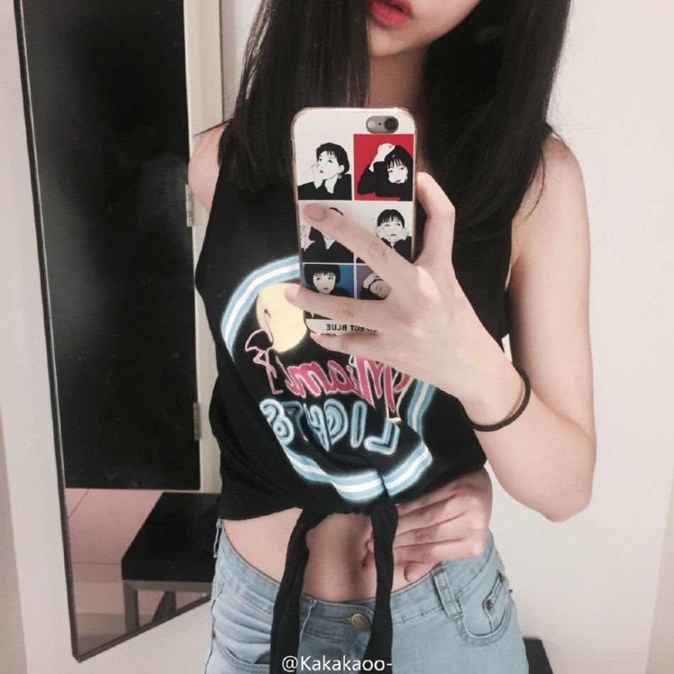 该理论源自美国科学家的最新研究:女孩子反手能摸到肚脐眼的身材就是