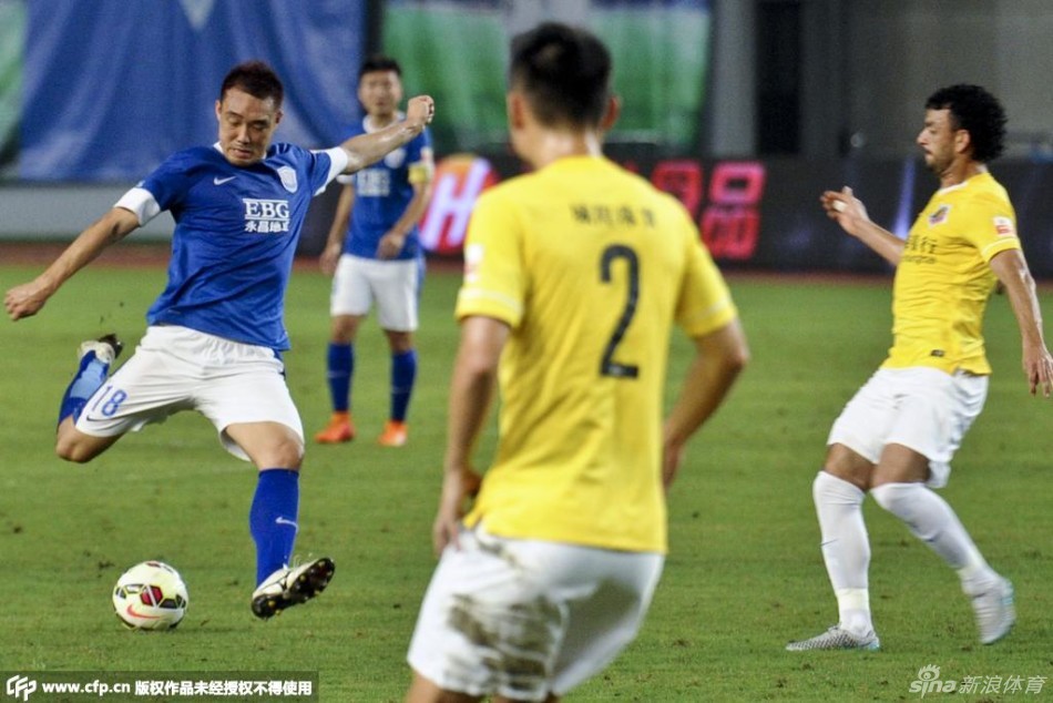 [中超]上海申鑫0-0石家庄永昌_高清图集_新浪网