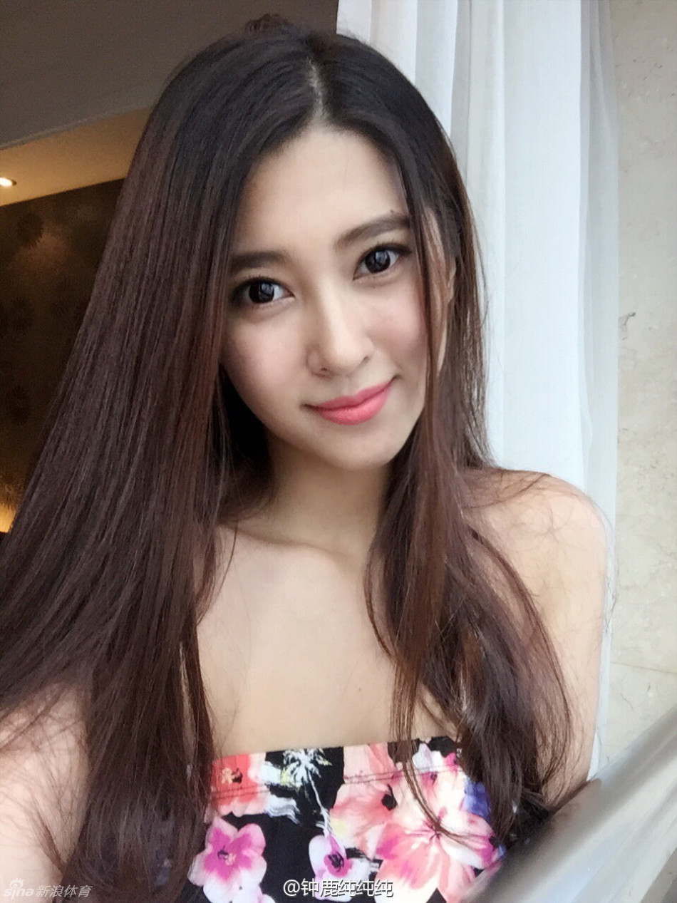 刘晓宇女友美艳私照