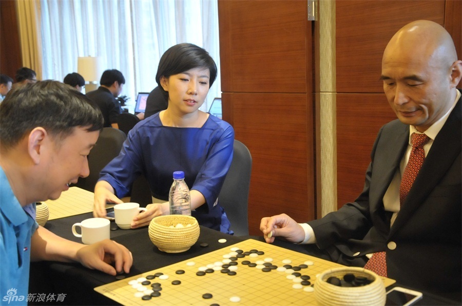 俞斌王锐刘小光观战