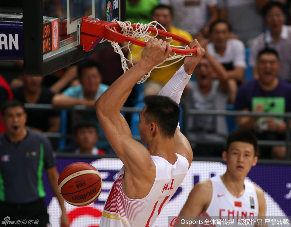 橄榄球打架视频-乐鱼app(leyu)官方网站-乐鱼官网