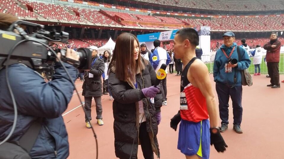 11月8日，2015首届北京鸟巢半程马拉松赛如约而至。
