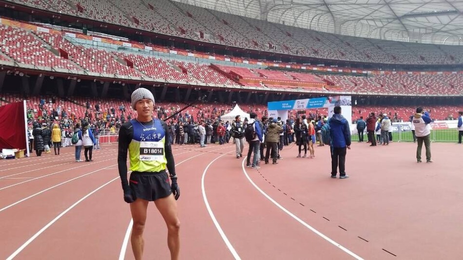 11月8日，2015首届北京鸟巢半程马拉松赛如约而至。