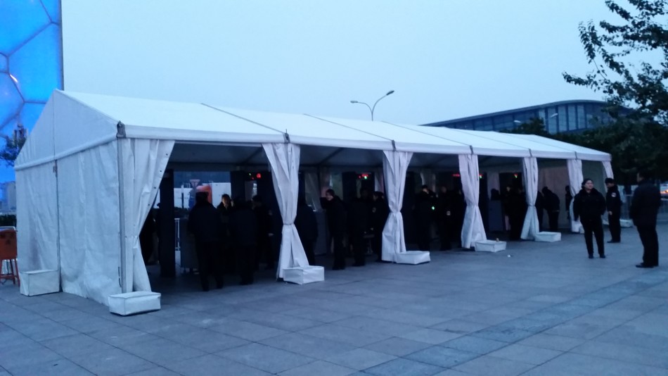 11月8日，2015首届北京鸟巢半程马拉松赛如约而至。